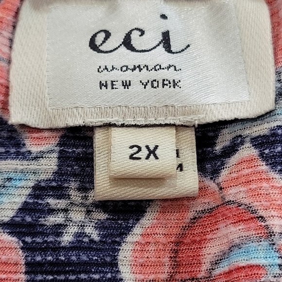 ECI 2X Floral Over the Shoulder Tunic - Picture 6 of 6